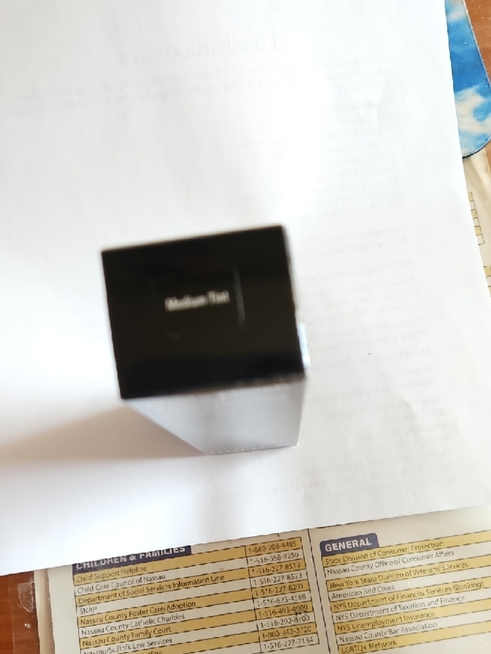 Bobbi Brown Black Nude Finish Tinted Moisturizer - Picture 3 of 5